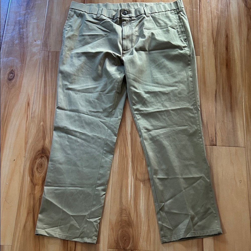 Haggar Men's Tan Chinos. New